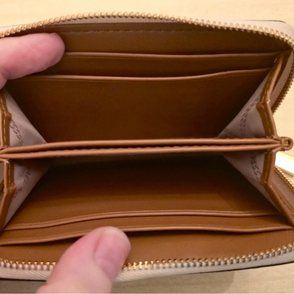 Michael Kors Monogram Wallet EUC